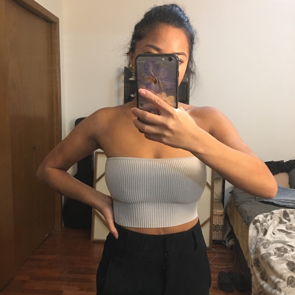 Aritzia BABATON Essamba tube top!!
